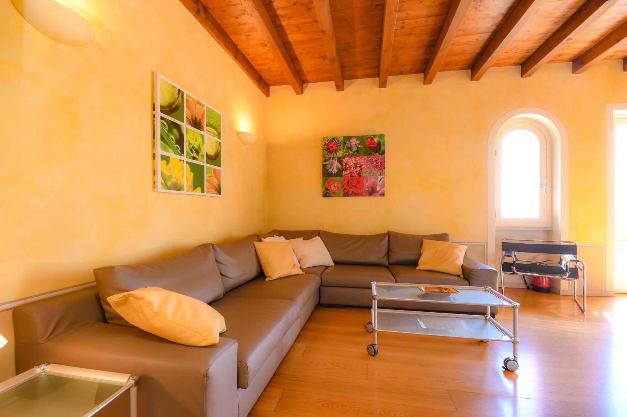 Aparthotel Corte Ferrari -ciao Vacanze- Moniga del Garda